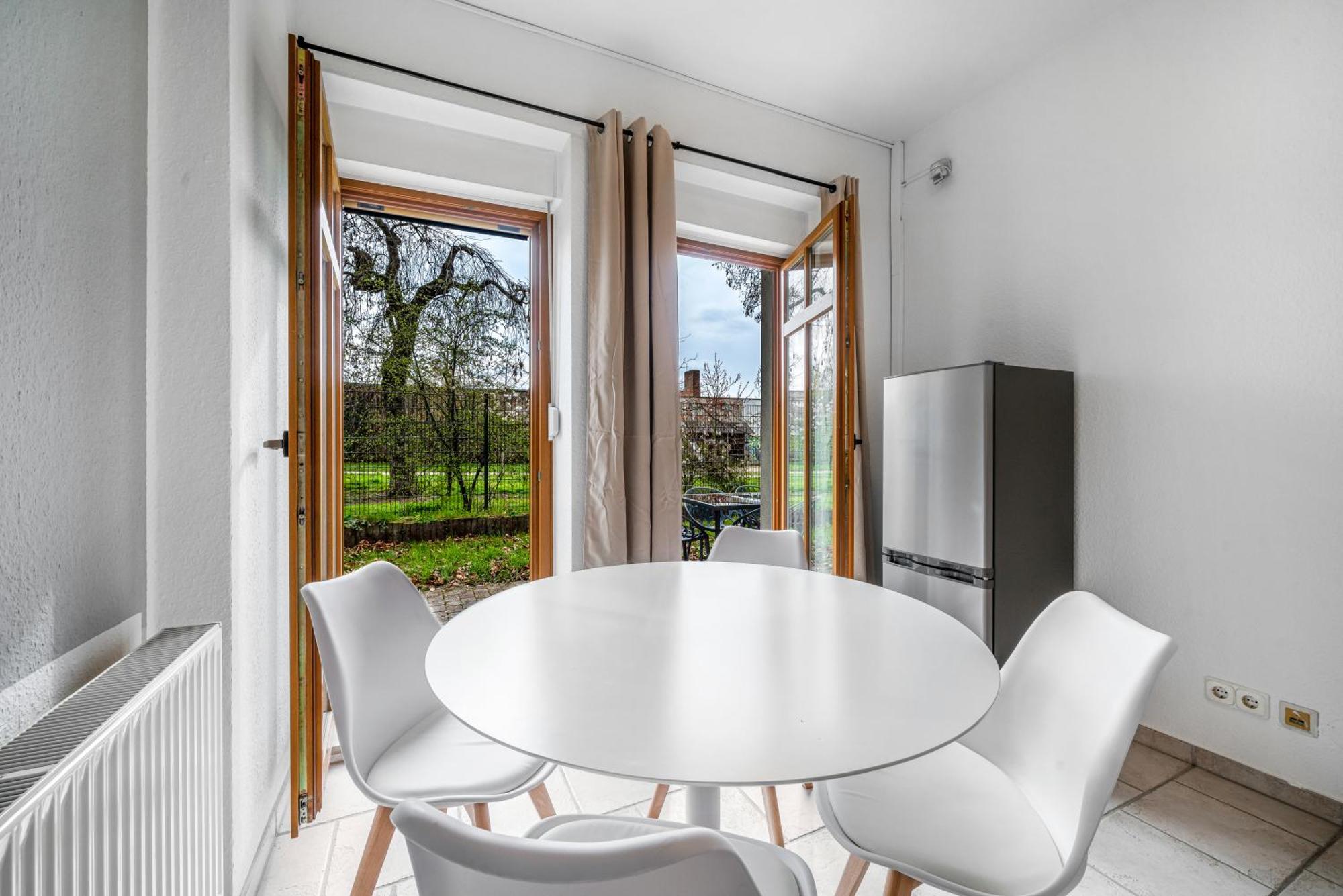 Lehastays - Apartments Buckau 16A I Kueche I Smart Tv Mit Netflix I Toller Innenhof Magdeburg Eksteriør bilde
